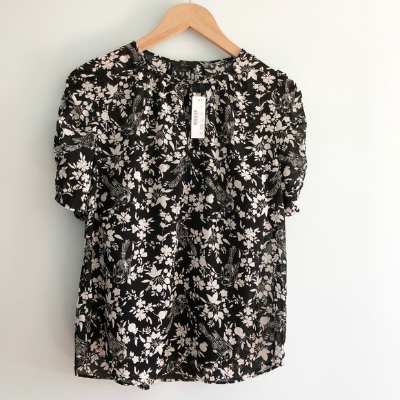 J. Crew Tops - 🍄SOLD🍄J.Crew Ruched-Sleeve Floral Blouse